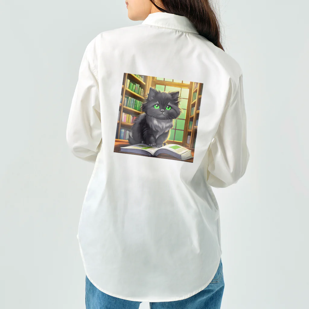 yoiyononakaの図書室の黒猫02 ワークシャツ