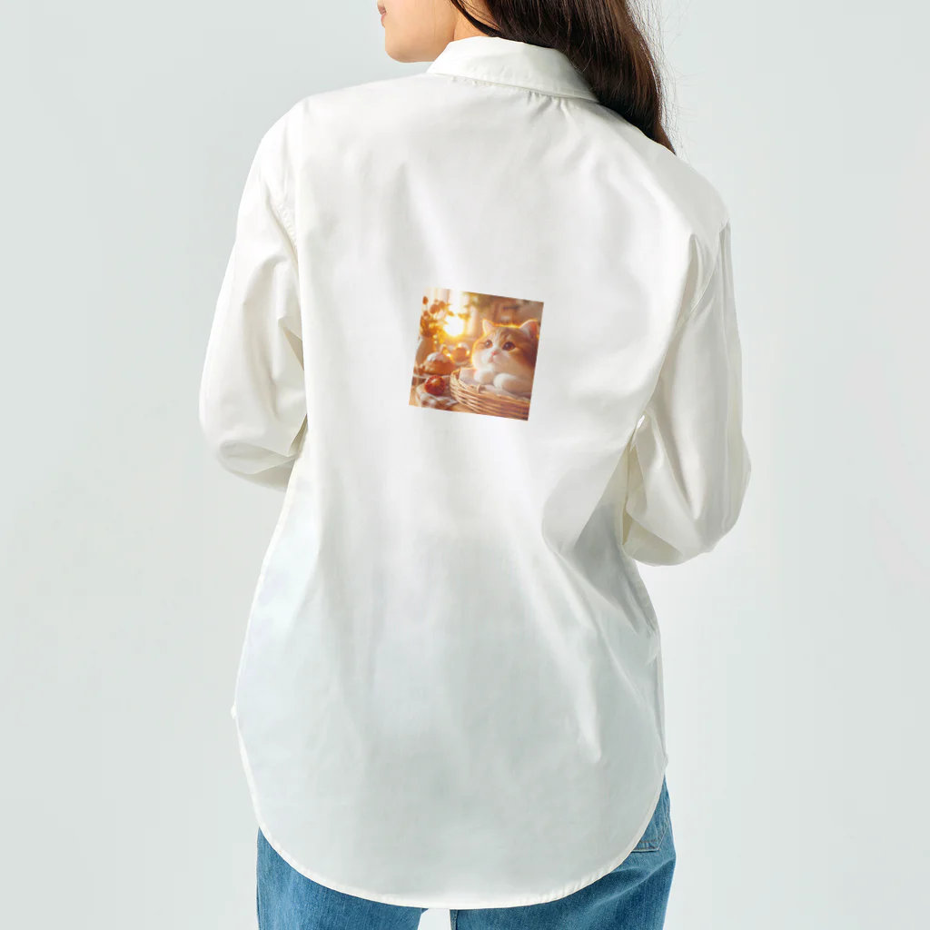 pikaraのかわいい猫と日の出のイラスト ワークシャツ