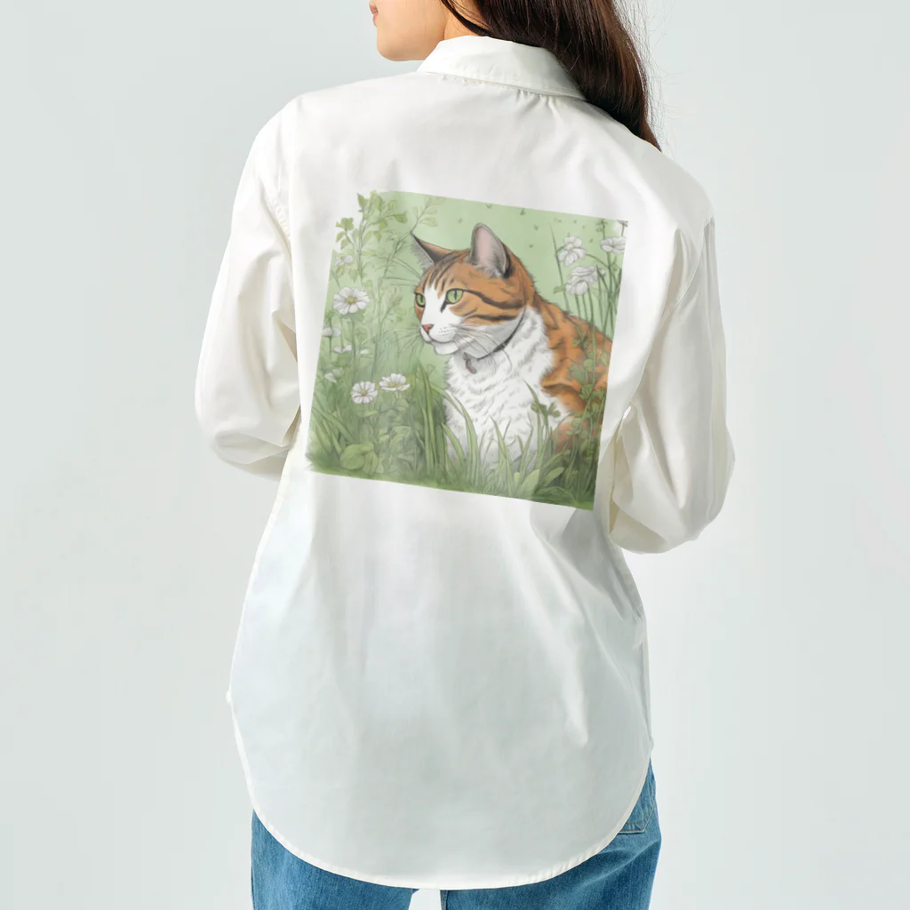 にゃんこーねこの草の中の猫 Work Shirt