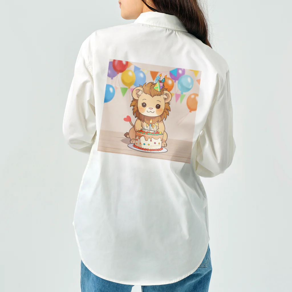 ganeshaの可愛いライオンとバースデーケーキ ワークシャツ