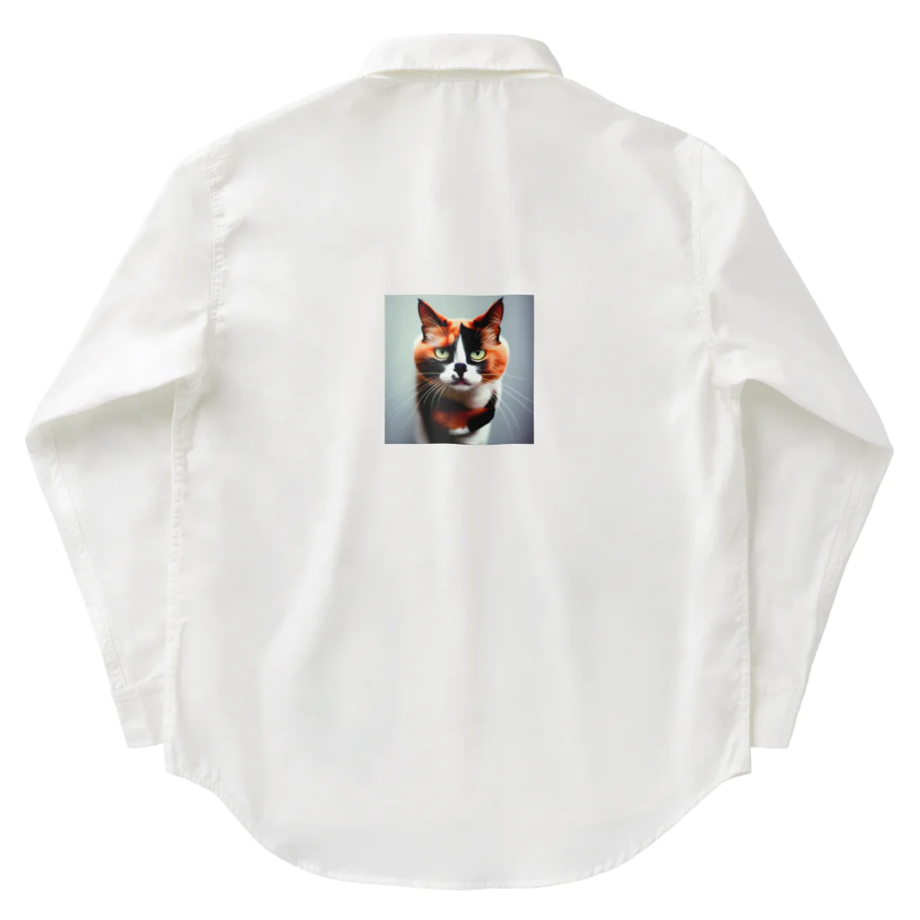 den_hartの我慢顔の三毛猫くん Work Shirt