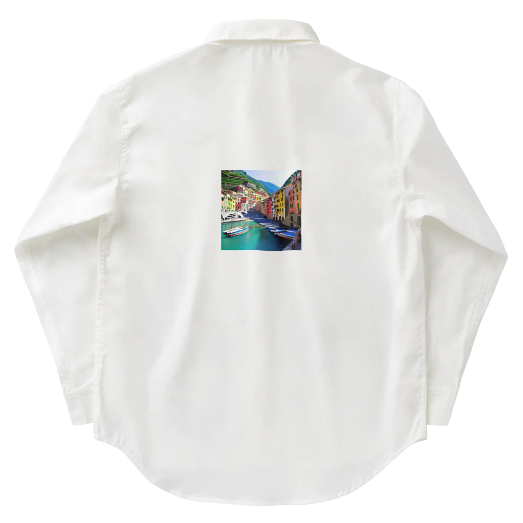 KSK SHOPの絵画のようなチンクエテッレの風景 Work Shirt