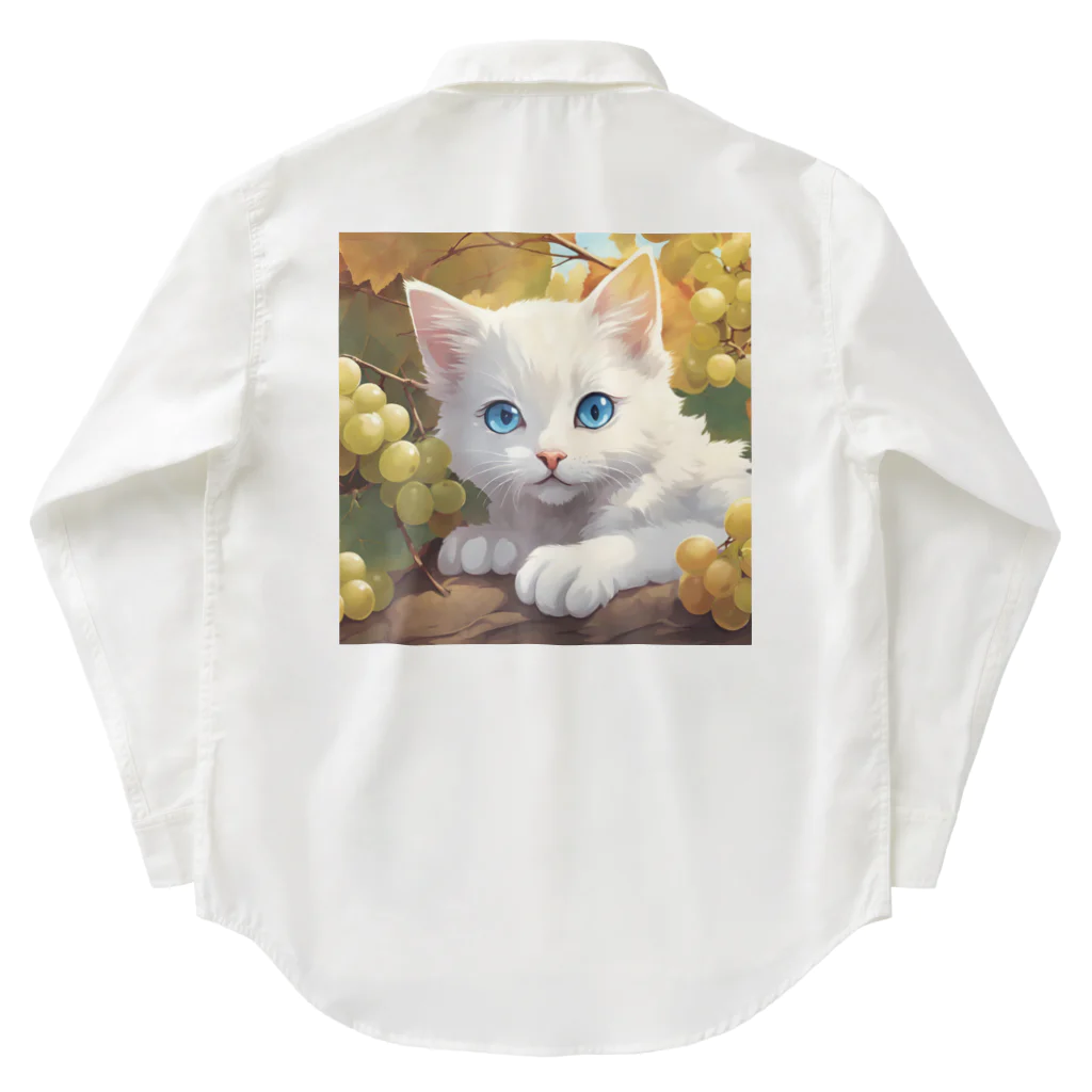 yoiyononakaの葡萄畑の番猫02 Work Shirt