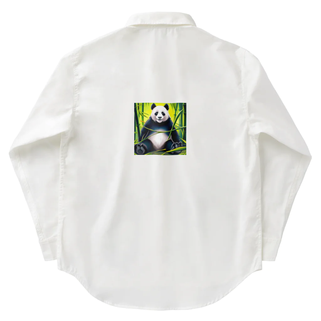 sugimo01の竹やぶで寛いでいるパンダ ワークシャツ