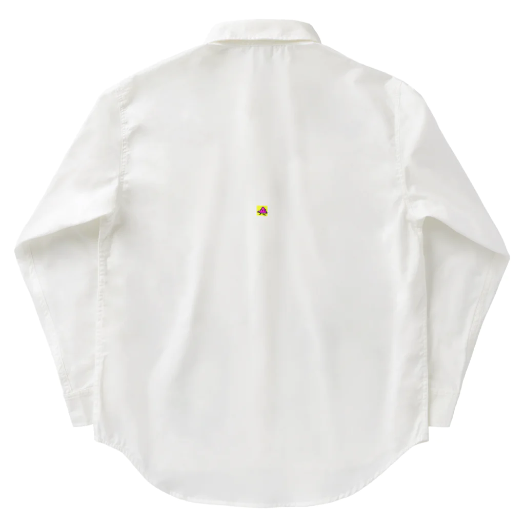 ChillTamasanのピンクの侵略者 Work Shirt