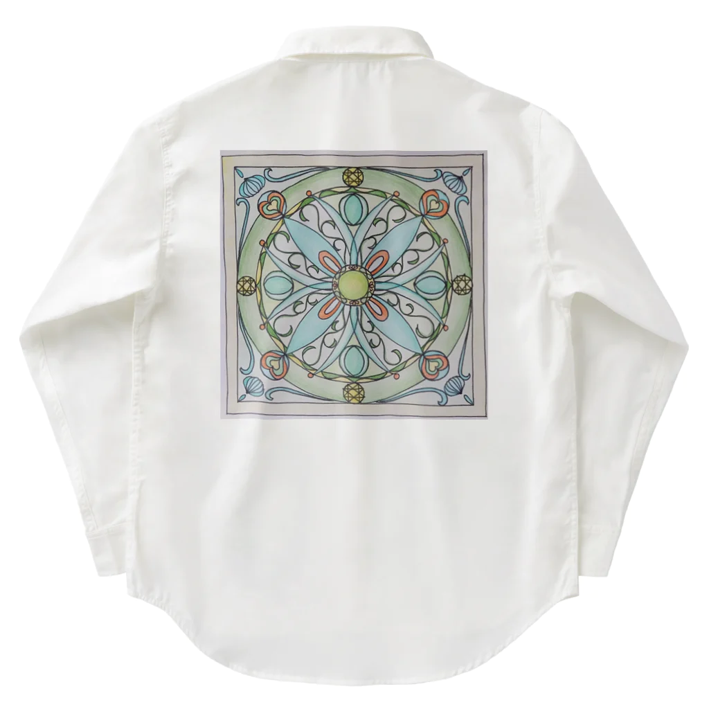 🌸幸花堂🌸の🌈虹色アロワナ🐟 Work Shirt