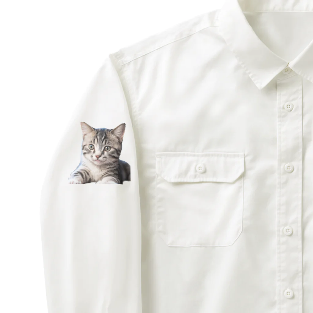幸運を呼ぶ幸せ丸出しショップの幸運を呼ぶ可愛いネコちゃん ワークシャツ
