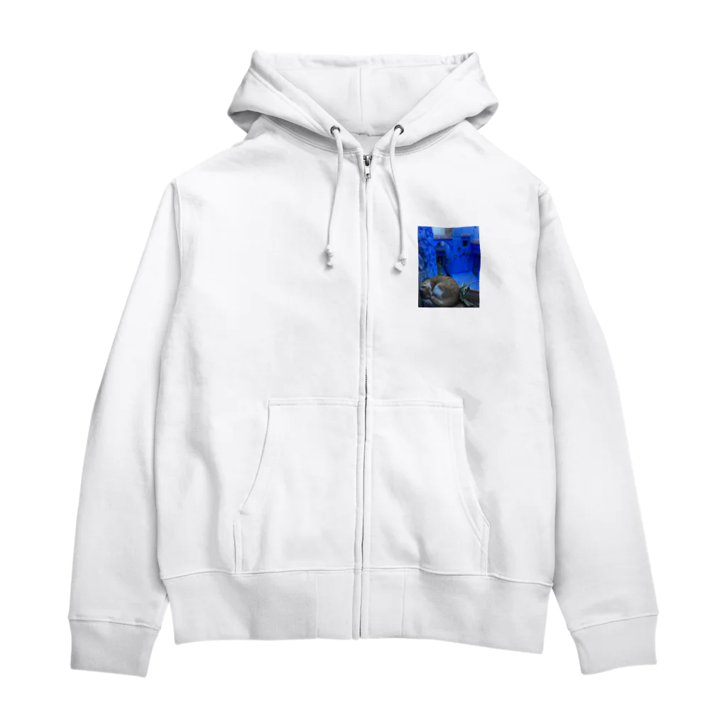 momoニャンカフェの青の街モロッコシャウエンの猫 Zip Hoodie