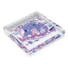 Charmeのリアニマル Acrylic Block :placed flat