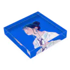 kuziraの透き通る子(青) Acrylic Block :placed flat