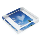 べてのハート型の雲 Acrylic Block :placed flat