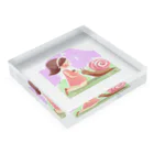 カタツムリに癒しを求めて❗の女の子とカタツムリ Acrylic Block :placed flat