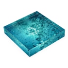 metao dzn【メタヲデザイン】の水中 Acrylic Block :placed flat