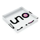 unoのUNOロゴ×ドットビキニヒップ Acrylic Block :placed flat