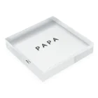 moiのPAPA Acrylic Block :placed flat