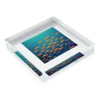 takekoputaの海中を泳ぐ魚のひれ Acrylic Block :placed flat