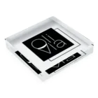 Olivia 【Official】のOlivia Acrylic Block :placed flat