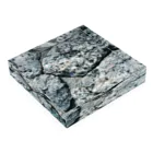 タマムシイロの石_自然の結晶 アクリルブロックの平置き
