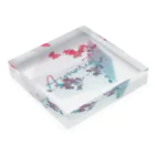 Aimurist のキューブ　花 Acrylic Block :placed flat