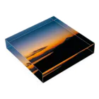 TANUKIの夕焼け Acrylic Block :placed flat