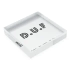 D.U.F STOREのDUFロゴ アクリルブロックの平置き