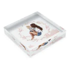 Monne Nivetのcute Acrylic Block :placed flat