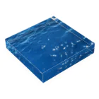 りすのおみせやさんのGRAND BLUE 01 Acrylic Block :placed flat