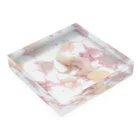 irodoriの薔薇のはなびら Acrylic Block :placed flat