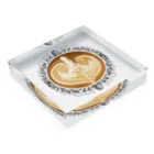 Prism coffee beanの【Lady's sweet coffee】ラテアート エレガンスリーフ アクリルブロックの平置き
