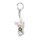 とらねこ堂の夢の国の白うさぎ Acrylic Key Chain