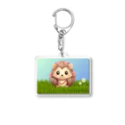 Vasetti_pressの草の中に座っているハリネズミ Acrylic Key Chain