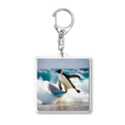 hakumenhonのサーフィンするペンギン Acrylic Key Chain