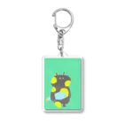 ミミック@油絵イラストレーターの魚をかかえるネコ Acrylic Key Chain