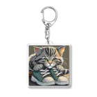 yoiyononakaのスニーカーと虎縞灰猫02 Acrylic Key Chain