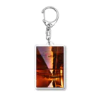 taka_1026のショーウインドーに映った夕焼け空 Acrylic Key Chain