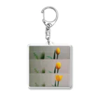 rei storeのtulip Acrylic Key Chain