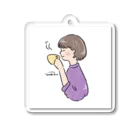 Sakikoのほっとひと息つく女の子　紫芋 Acrylic Key Chain