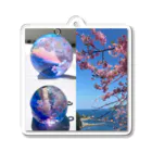 銀のしずく　雲レジンアクセサリーの海と河津桜　雲レジン Acrylic Key Chain