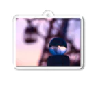 taka_1026の優しい空をバックに Acrylic Key Chain