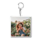 AQUAMETAVERSEの苺狩りで口にほうばんでいる女の子　ラフルール　1859 Acrylic Key Chain