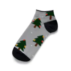 mkumakumaのクリスマスツリー Ankle Socks