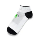 きんぎょのハンガーにかかった緑スライム Ankle Socks