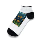 ポップな金魚たちの世界の泳ぐ金魚たち Ankle Socks