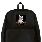 猫アートグッズのTy Swartz《A focused kitten》 Backpack