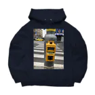 といワールドのチェコで信号待ち Big Hoodie