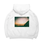 IKI-HAJIのsunrise Big Hoodie