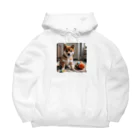 kaerinofficeの柴犬のかわいい幼子が写真の中央にいる。 Big Hoodie