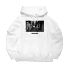 ぷにおもちSHOPのインベイジョン・ロジ Big Hoodie