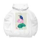 月の隠れ家の蓮の花の上で休憩する翡翠さん Big Hoodie