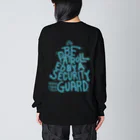 KEIBI-INのbe patrolled by a security guard ビッグシルエットロングスリーブTシャツ